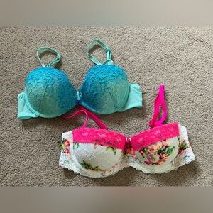 Bundle: two push up bras, NWOT, b32.